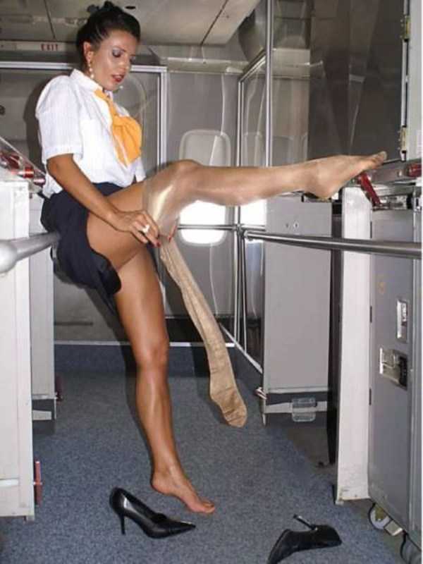 Hot Stewardesses Revealing a Bit Too Much (46 photos)