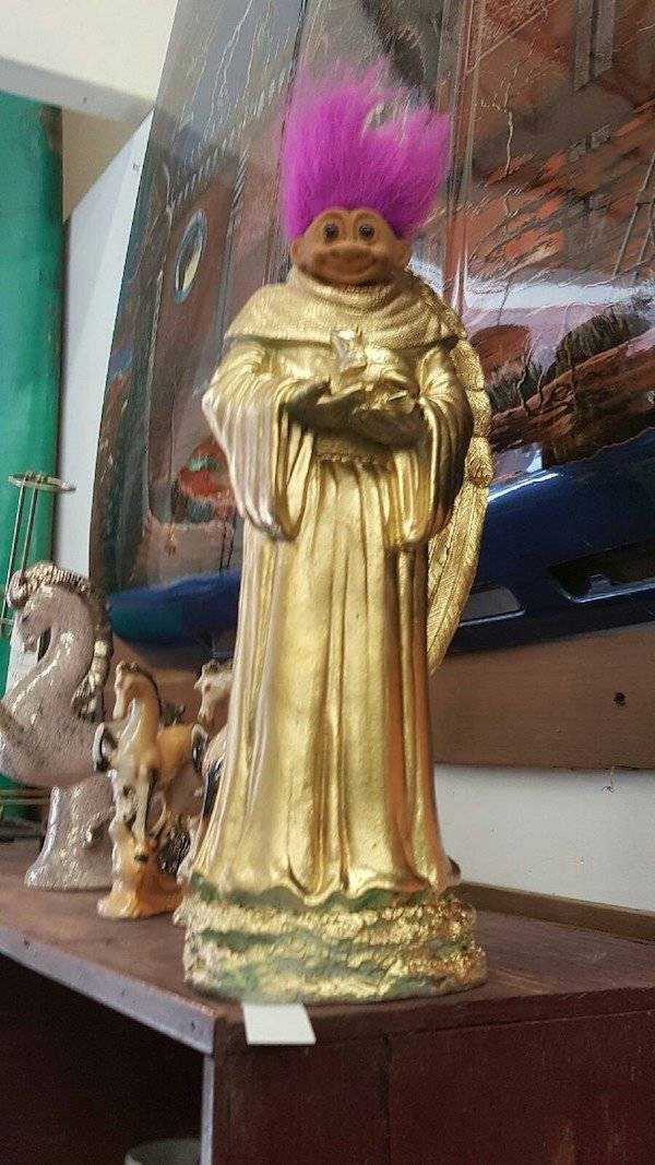 Thrift Stores Are So Weirdly Magical (60 photos)