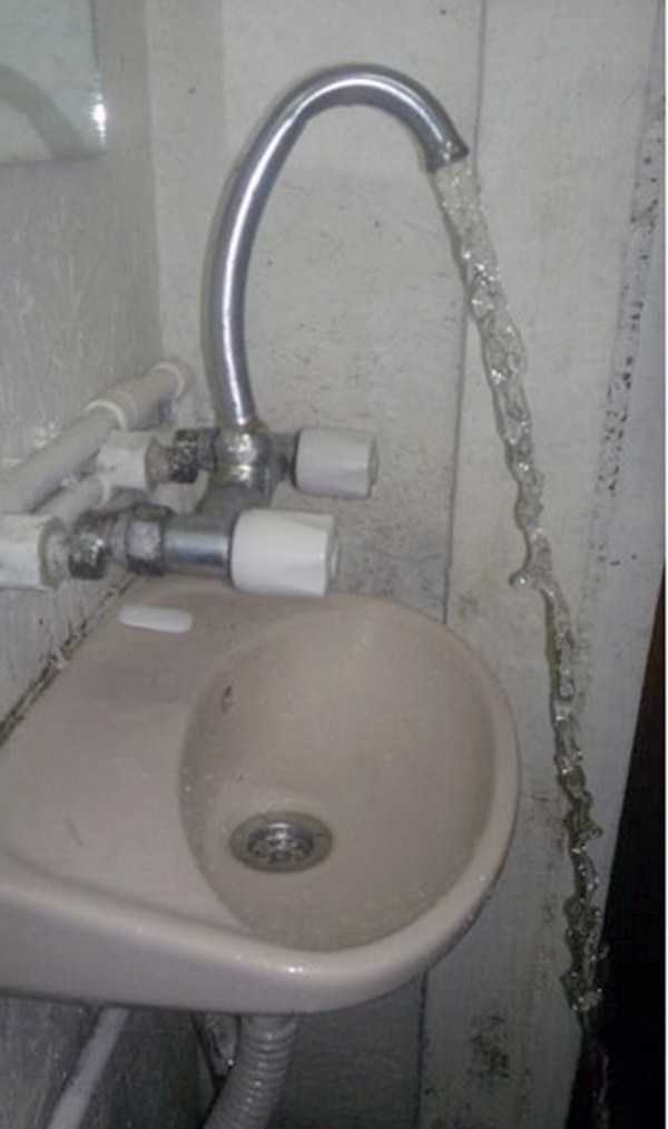 funny plumbing fails 25