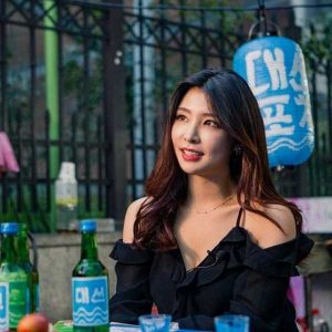 Hot South Korean Teacher Park Hyun Seo | KLYKER.COM