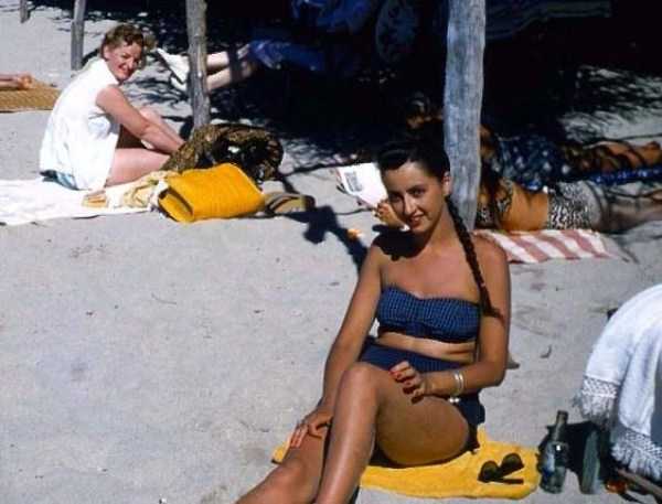 Womens Swimsuits From The 1950s (40 photos)