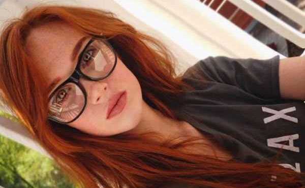 Adorable Girls With Glasses (30 photos)