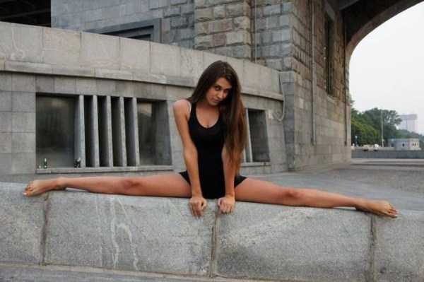 Overly Flexible Girls (38 photos)