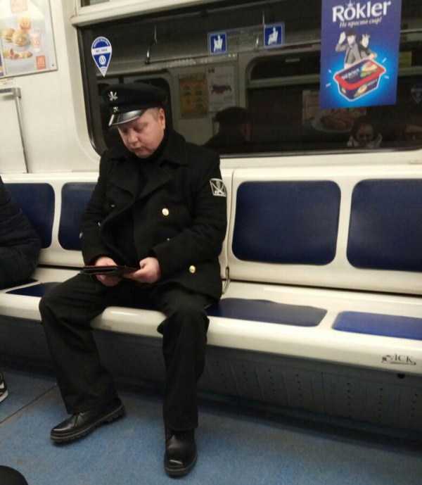 weird russian subway fashion 27