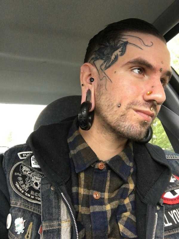 Scary Body Mods (30 photos)