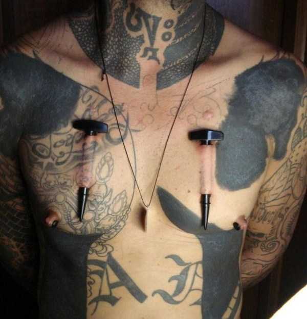 Scary Body Mods (30 photos)