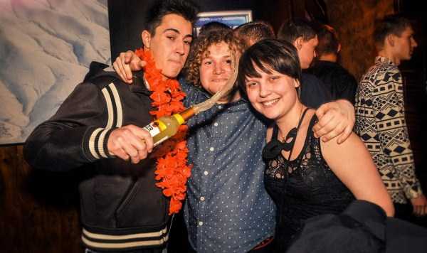 52 Perfectly Timed Photos