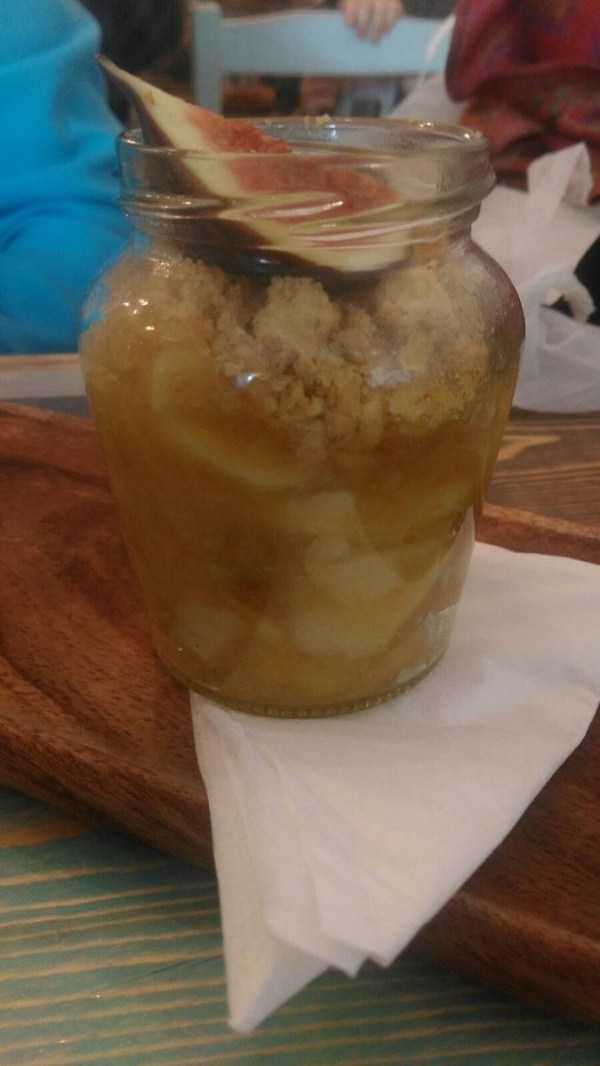 Plates Are Overrated These Days (37 photos)