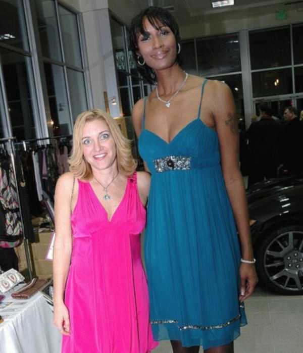 extremely tall girls 3