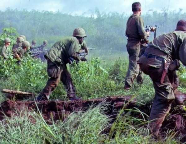42 Color Photos From The Vietnam War (42 photos)