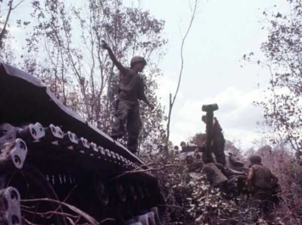 42 Color Photos From The Vietnam War (42 photos)