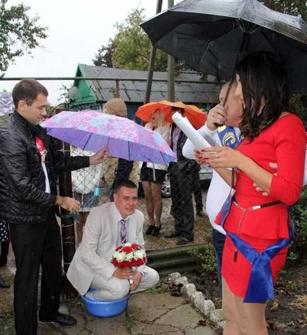 wtf russian wedding pics 16 25 Trashy Russian Wedding Photos