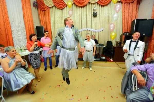 wtf russian wedding pics 18 25 Trashy Russian Wedding Photos