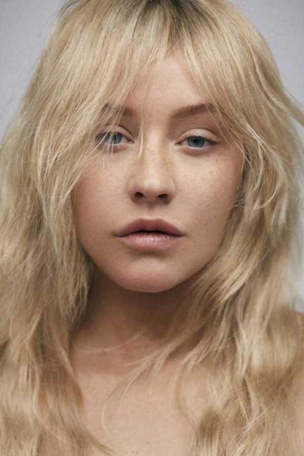 Christina Aguilera Without Heavy Makeup (6 photos)