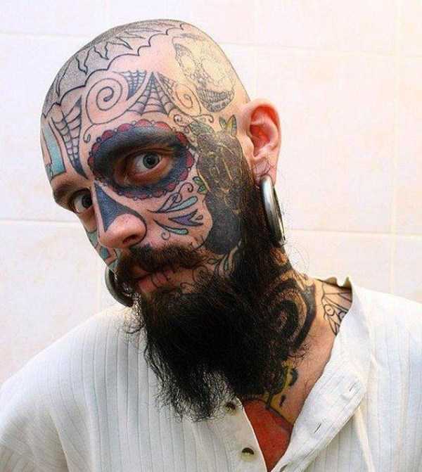29 Radical Body Modifications And Tattoos (29 photos)