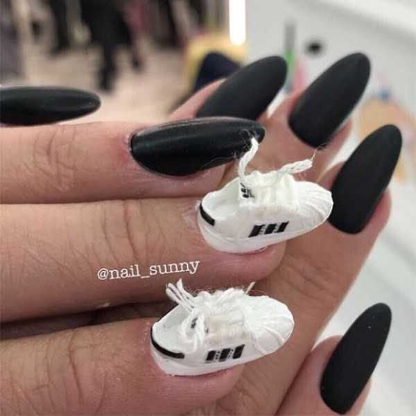 crazy looking nails 16 WTF Nails (34 photos)