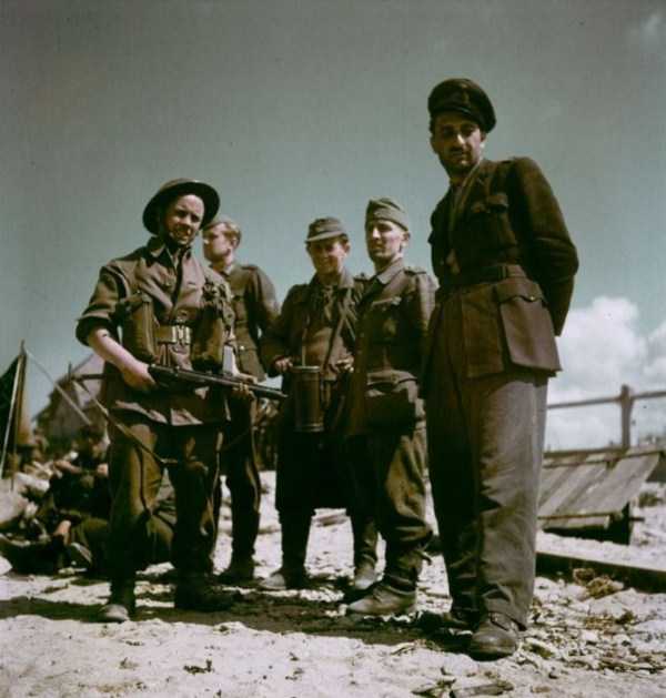 Prisoners Of War In World War II (35 photos)