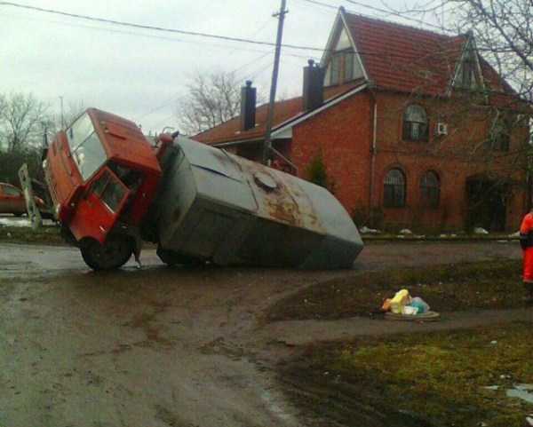 Dangerous Russian Roads (35 photos)