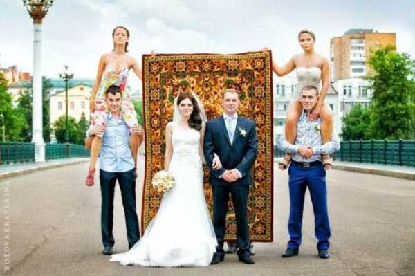 Russians Are Obsessed With Carpets (32 photos)
