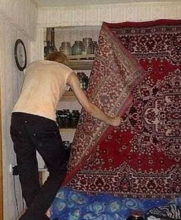 Russians Are Obsessed With Carpets (32 photos)