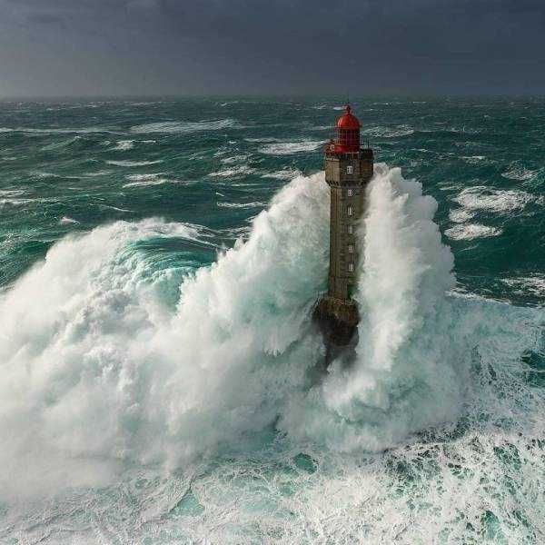 54 Nothing But Awesome Pics (54 photos)