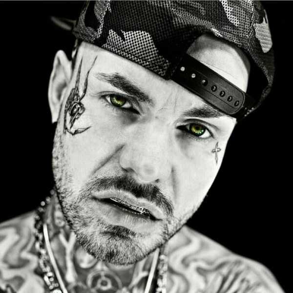 Creepy People Who Deliberately Ruined Their Bodies (36 photos)