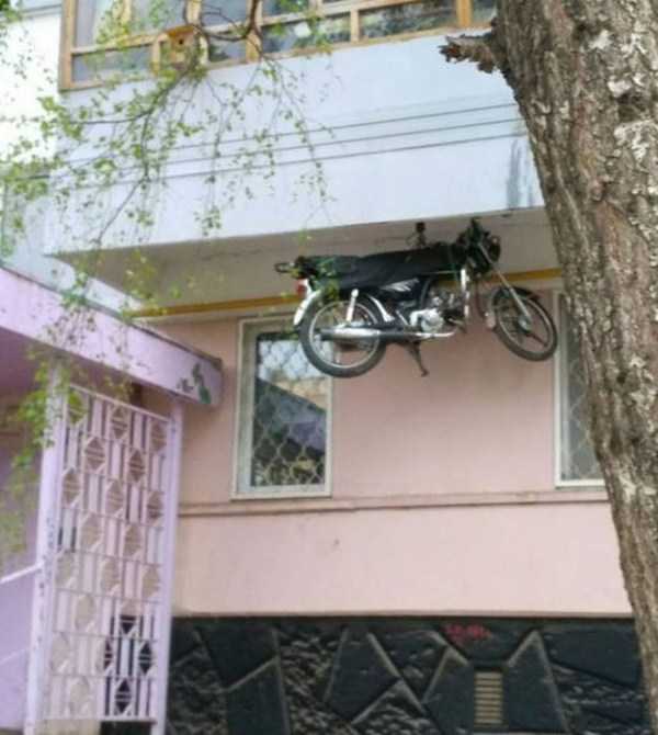 38 WTF Photos From The Planet Russia