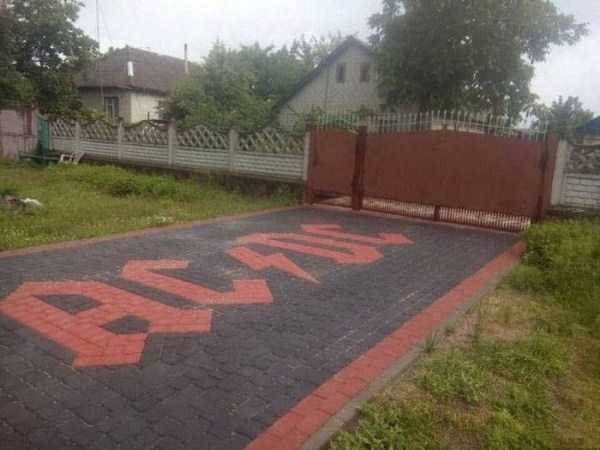 38 WTF Photos From The Planet Russia