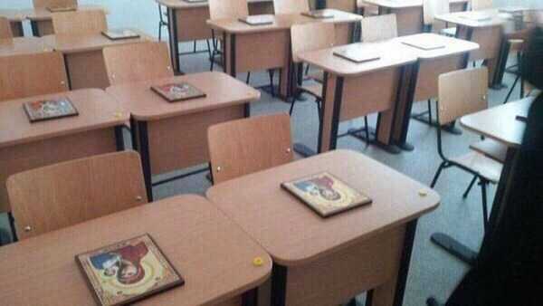 38 WTF Photos From The Planet Russia