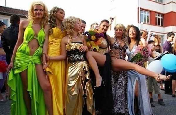 Cringe Worthy Bulgarian Prom Dresses (27 photos)