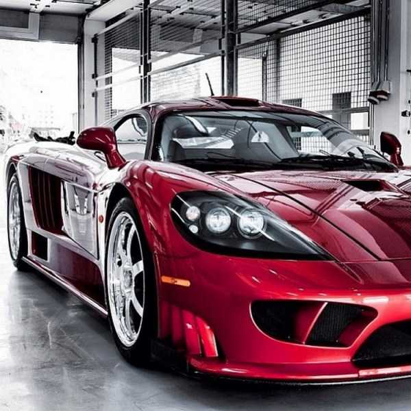 32 Pictures Of Supercars For Your Viewing Pleasure (32 photos)