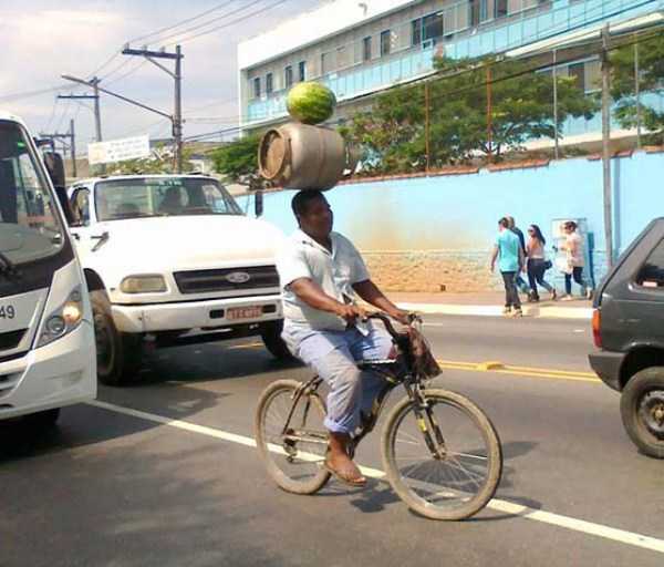 36 Great Gravity Defying Pictures (36 photos)