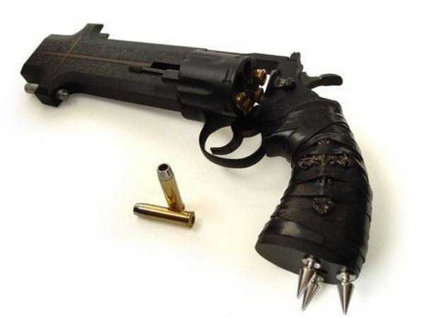 31 Badass Custom Handguns (31 photos)