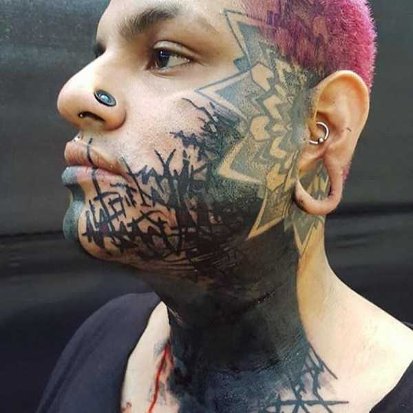 Heavily Tattooed And Pierced Freaks   Part 2 (35 photos)