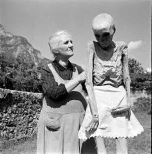 81 Scary Vintage Pictures (81 photos)