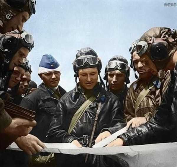 48 Realistically Colorized WWII Photos