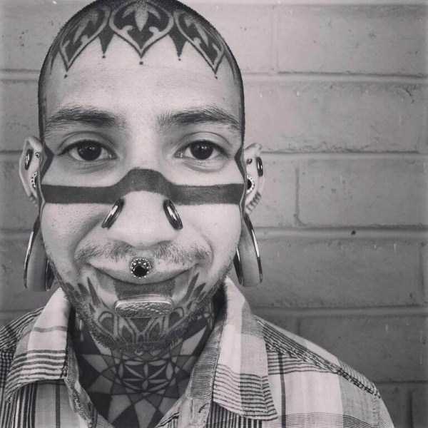 33 Insane Body Modifications That Will Leave You In Disbelief (33 photos)
