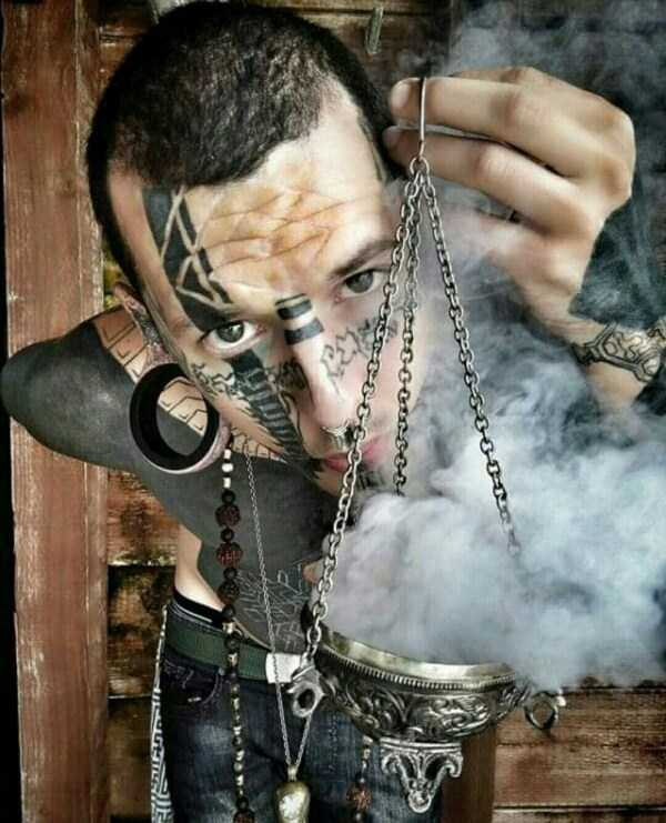 33 Insane Body Modifications That Will Leave You In Disbelief (33 photos)