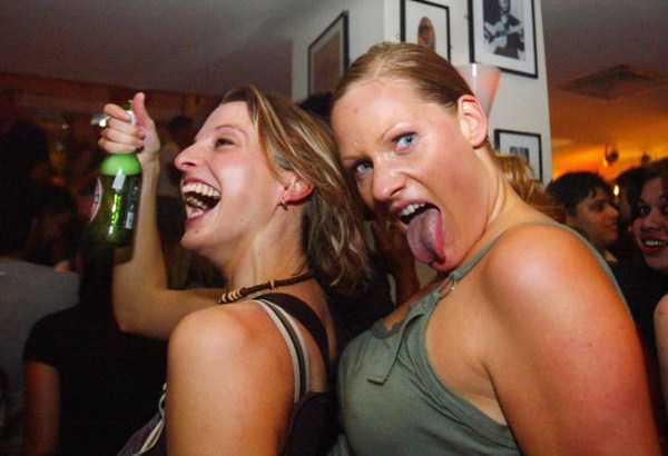 Drunk Females (31 photos)