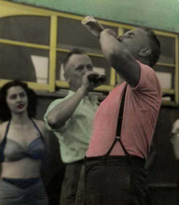 32 Slightly Odd Vintage Pictures (32 photos)