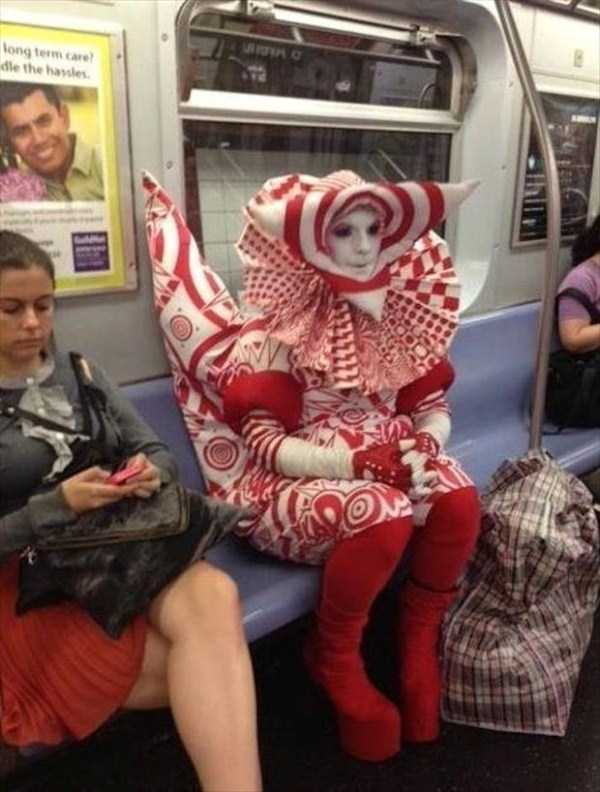 Meanwhile On Public Transportation (52 photos)