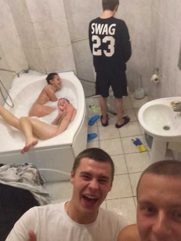 Russian Youth Having Fun – Part 3 (37 photos)