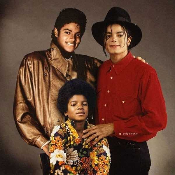 celebs posing with their younger self 53 600x600