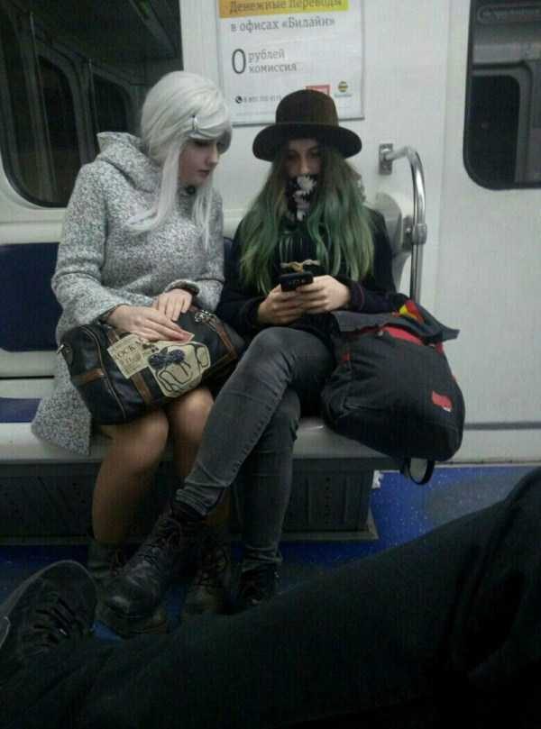 strange russian subway fashion 11 600x809