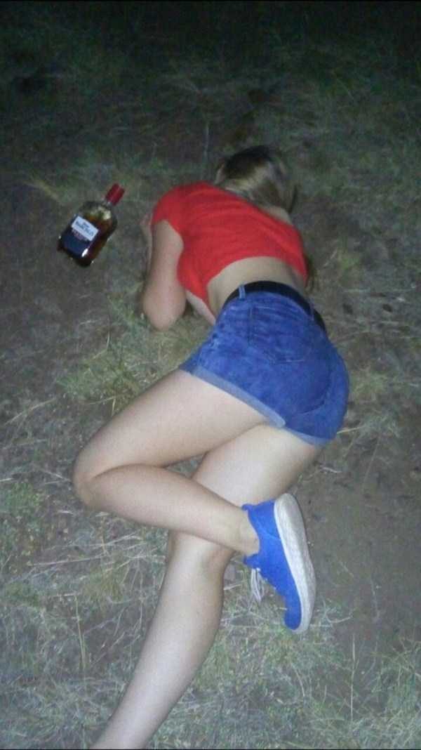 drunk russian teens 17 600x1068 Russian Youth Having Fun – Part 9 (55 photos)