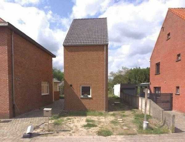 27 WTF Houses In Belgium (27 photos)