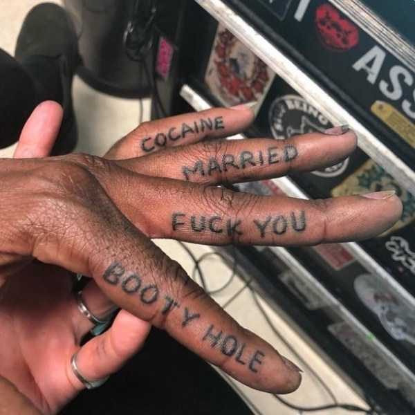 30 Seriously WTF Tattoos (30 photos)