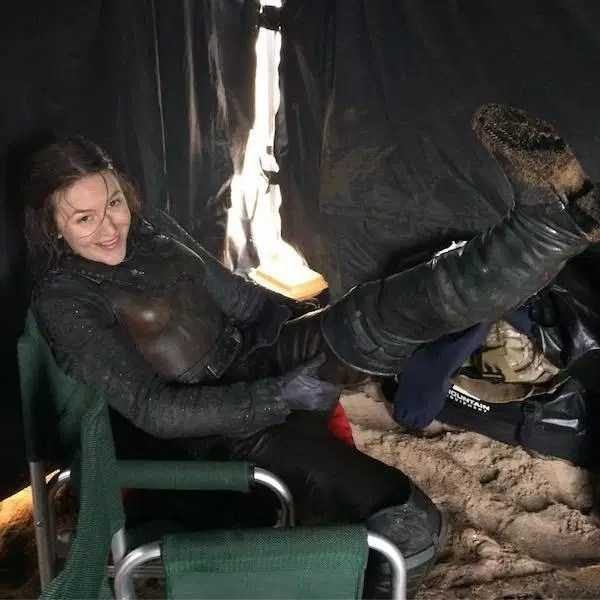 31 Behind the Scenes Game of Thrones Pics (31 photos)