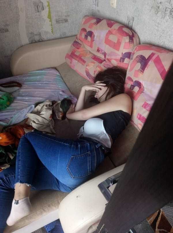 drunk russian teens 19 600x809 Russian Youth Having Fun – Part 12 (43 photos)
