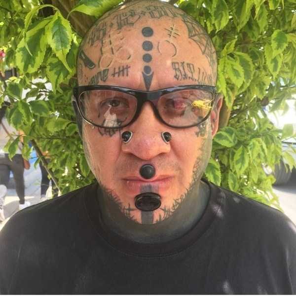 overly tattooed freaks 17 600x600 People Who Have Changed Their Appearance Radically (34 photos)